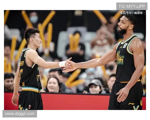 青岛之殇!韦瑟斯庞膝伤倒地离场